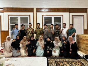 Diskusi Santai dan Bedah Buku Mahasiswa S2 PAI: Eratkan Silaturahmi dan Tingkatkan Kemampuan Intelektual