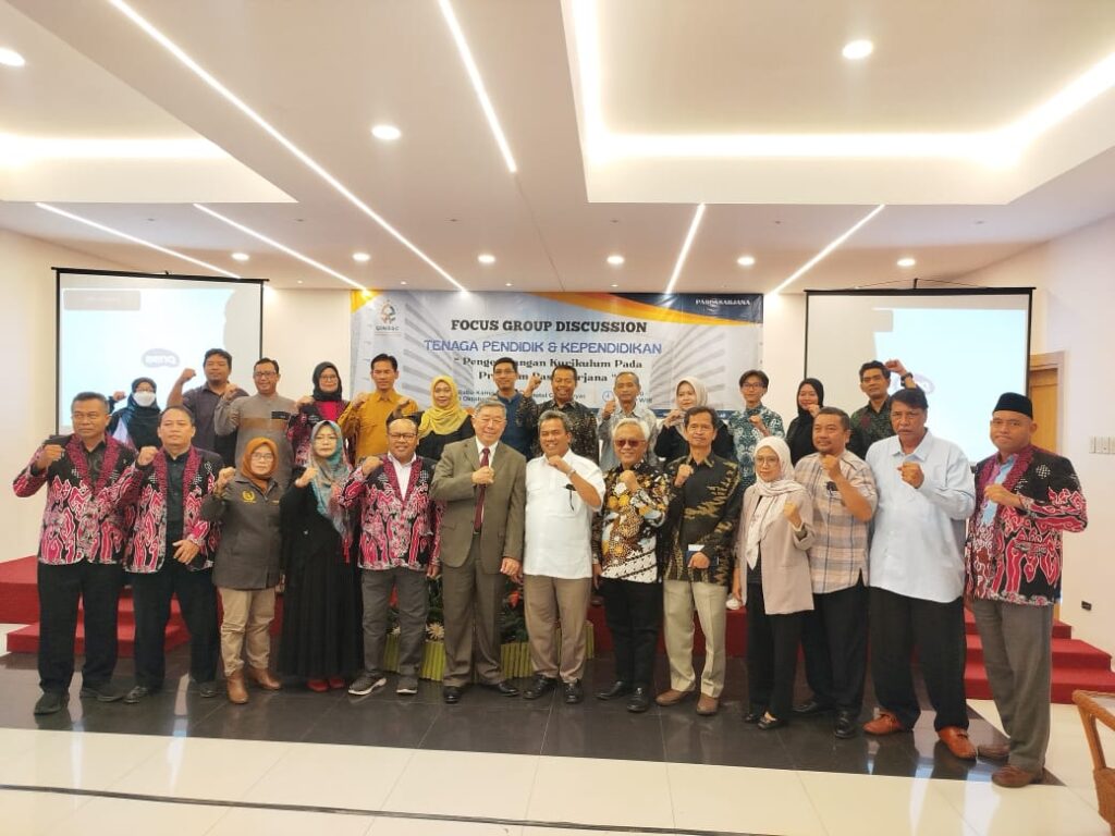Menggagas Kurikulum Berbasis Luaran dan Berkelanjutan: S2 PAI IAIN Cirebon Gelar FGD Bersama Pakar OBE Nasional
